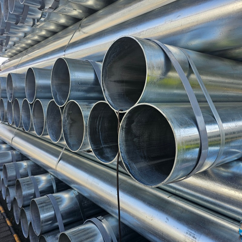 Factory Direct Sale Good Quality Galvanized Steel Round Pipe (2).jpg