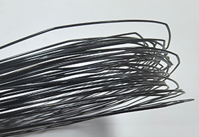 Black annealed wire under macro lens: no burrs, high uniformity, and full attention to detail!