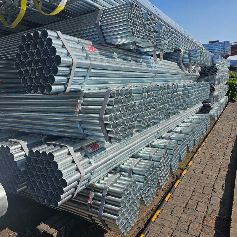 Factory Direct Sale Good Quality Galvanized Steel Round Pipe (3).jpg