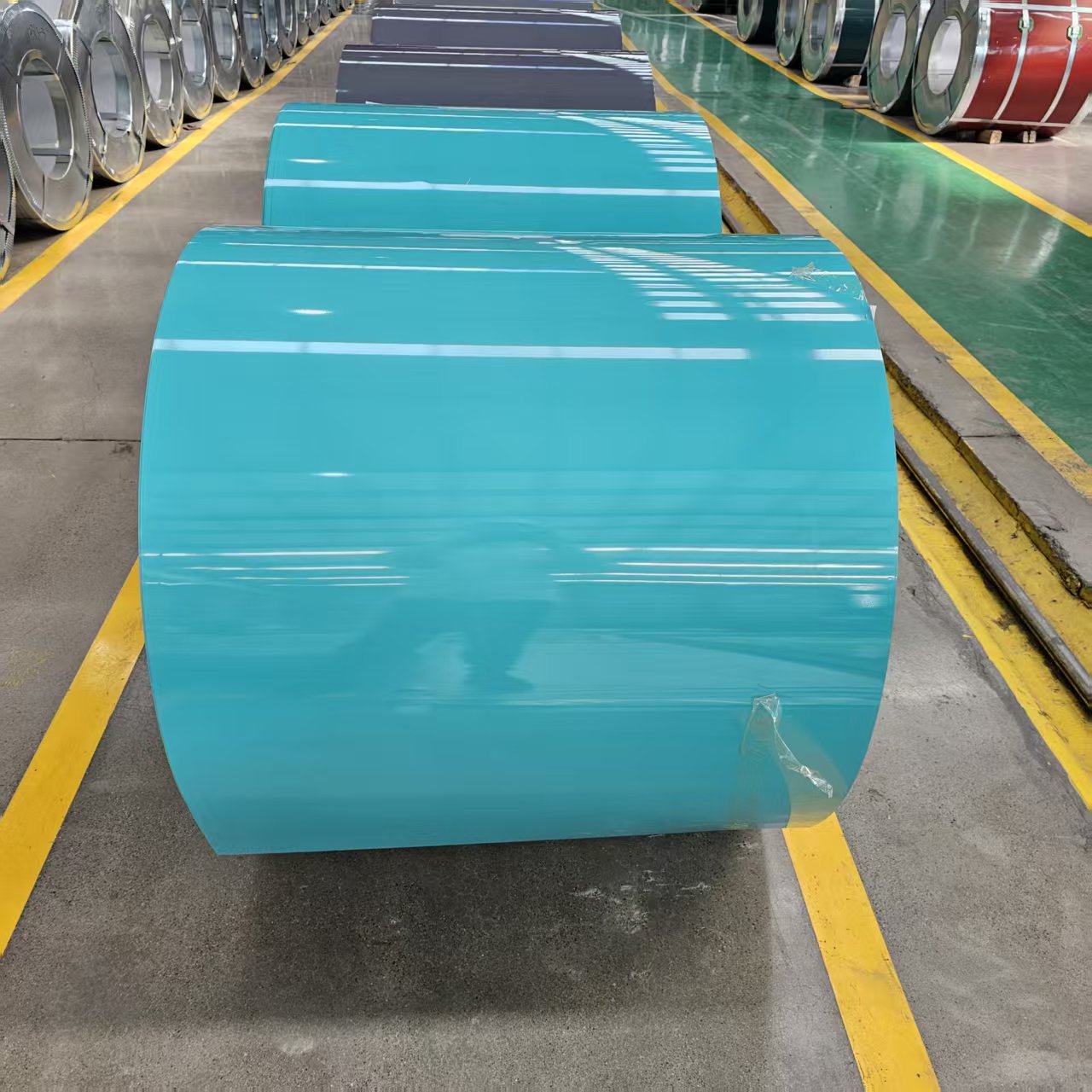 Low - Priced High Quality Hot - Dipped Colored Pre-painted Steel Rolls (3).jpg